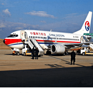 阜阳机场空运航空快运业稳步发展的原因是什么？